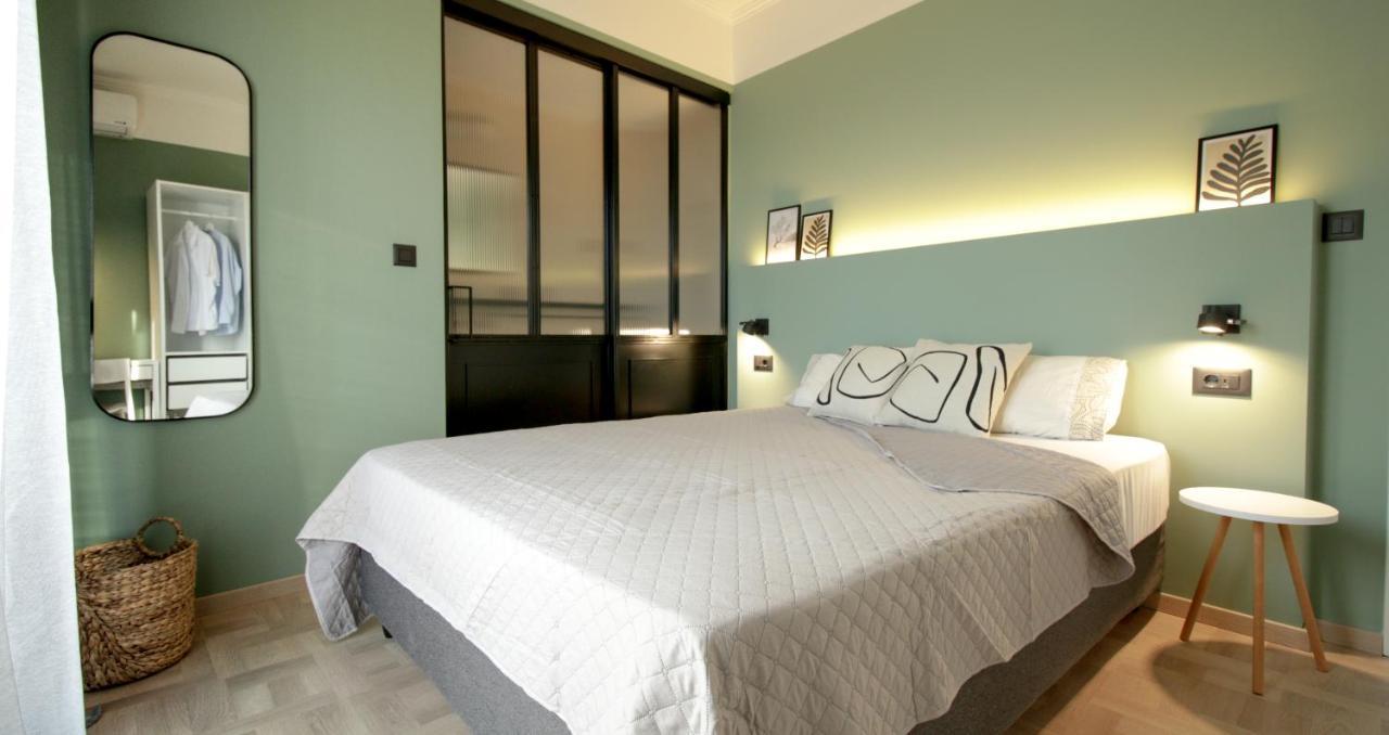 Onos - 2 Bedroom 2 Bathroom Penthouse With Terrace In Old Town Kalamata Zewnętrze zdjęcie