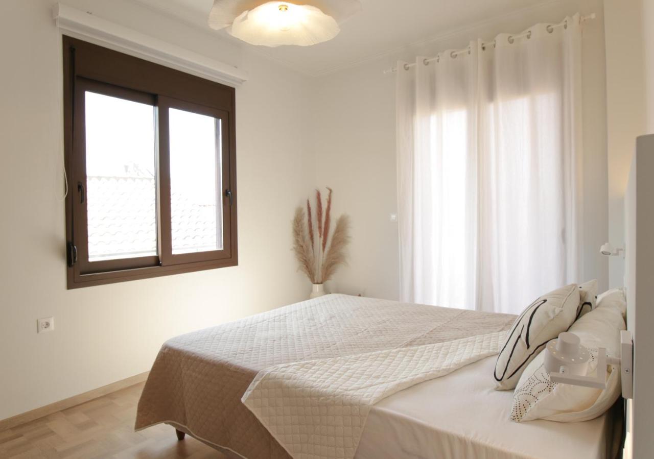 Onos - 2 Bedroom 2 Bathroom Penthouse With Terrace In Old Town Kalamata Zewnętrze zdjęcie