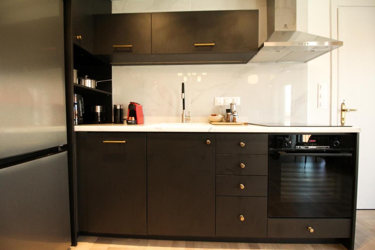Onos - 2 Bedroom 2 Bathroom Penthouse With Terrace In Old Town Kalamata Zewnętrze zdjęcie