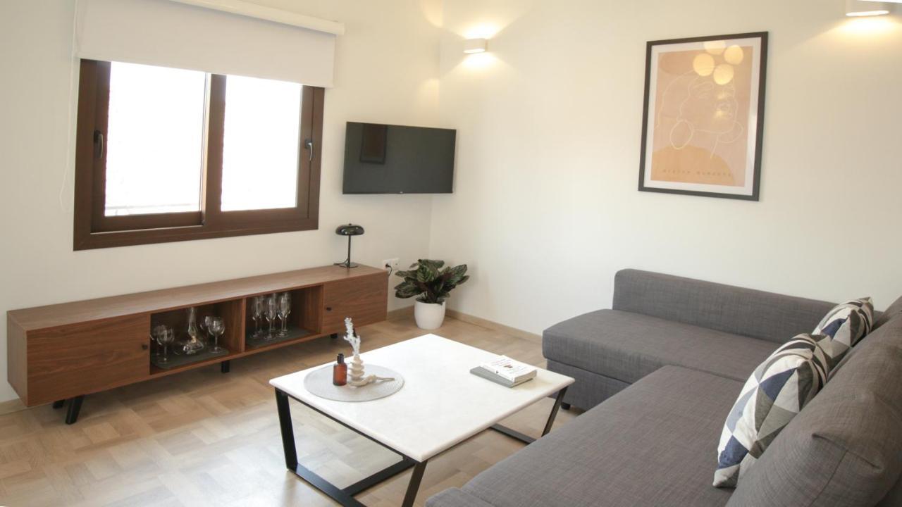 Onos - 2 Bedroom 2 Bathroom Penthouse With Terrace In Old Town Kalamata Zewnętrze zdjęcie